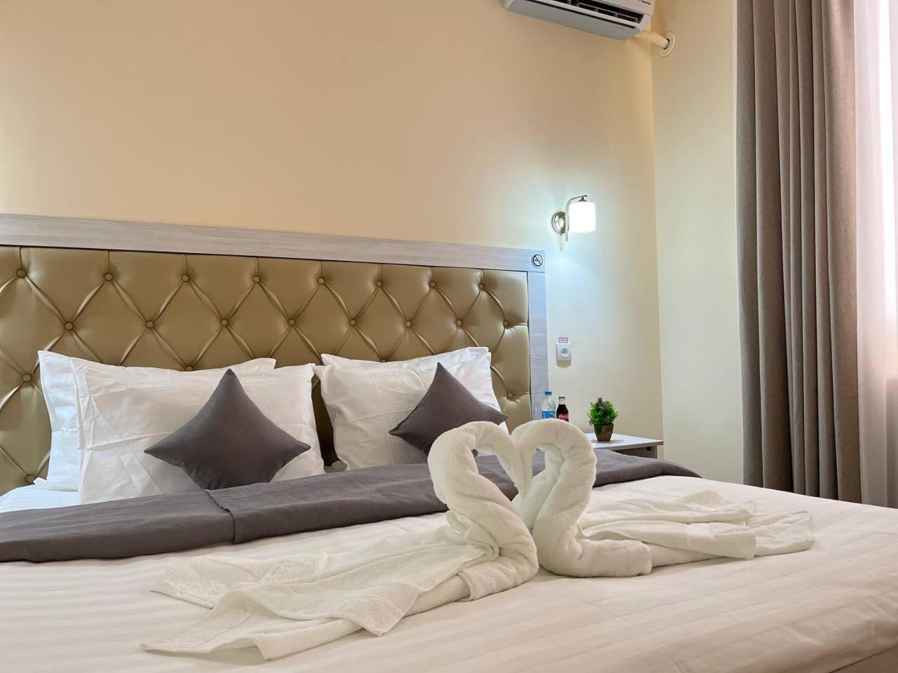 Aks Hotel Tasken Kültér fotó