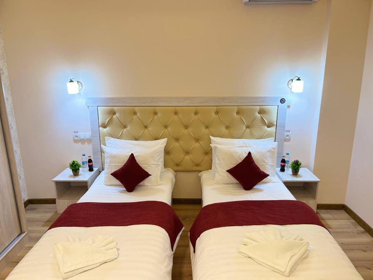 Aks Hotel Tasken Kültér fotó