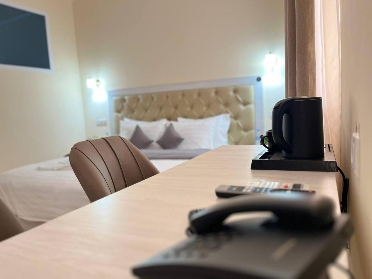 Aks Hotel Tasken Kültér fotó