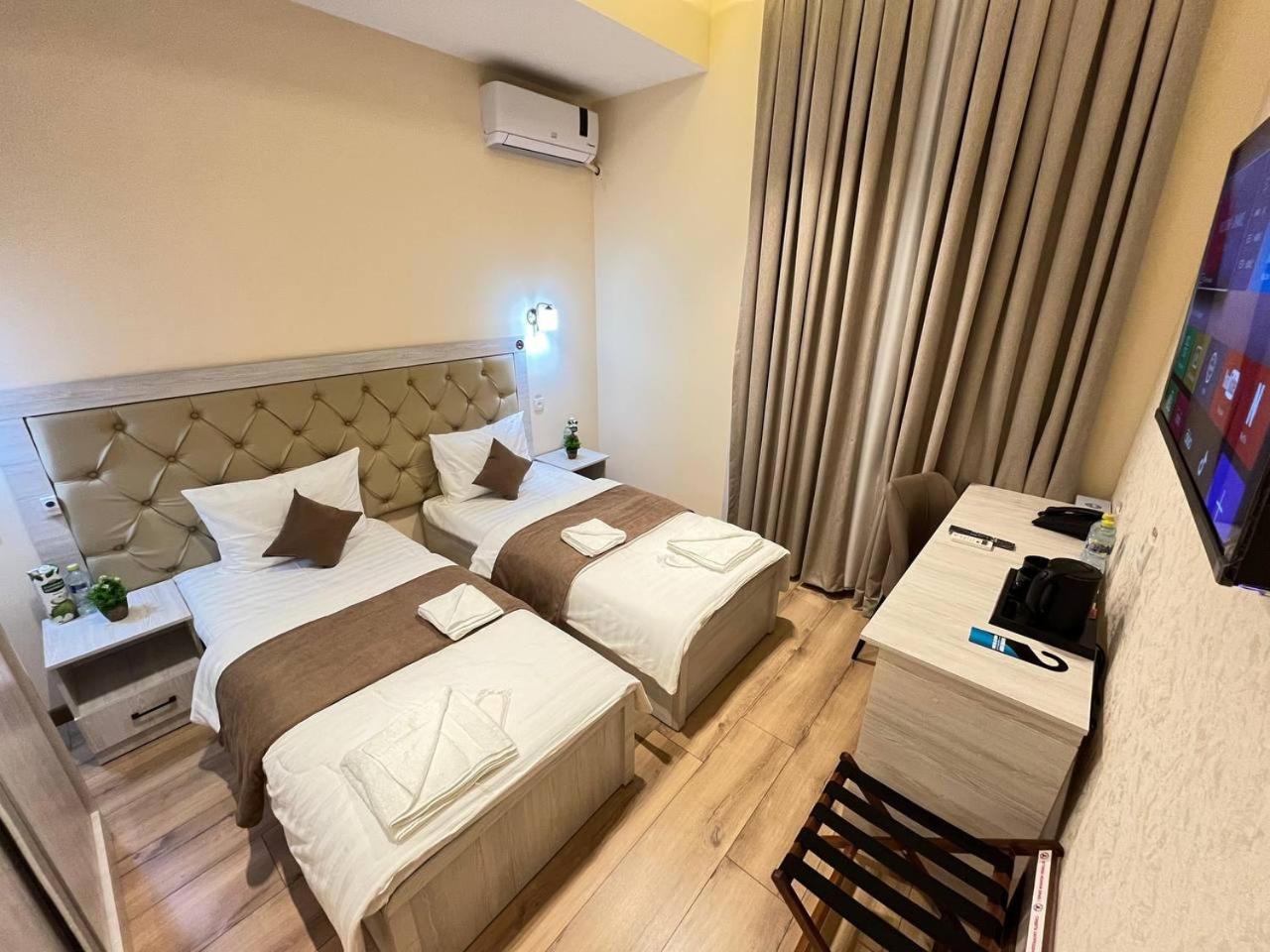 Aks Hotel Tasken Kültér fotó