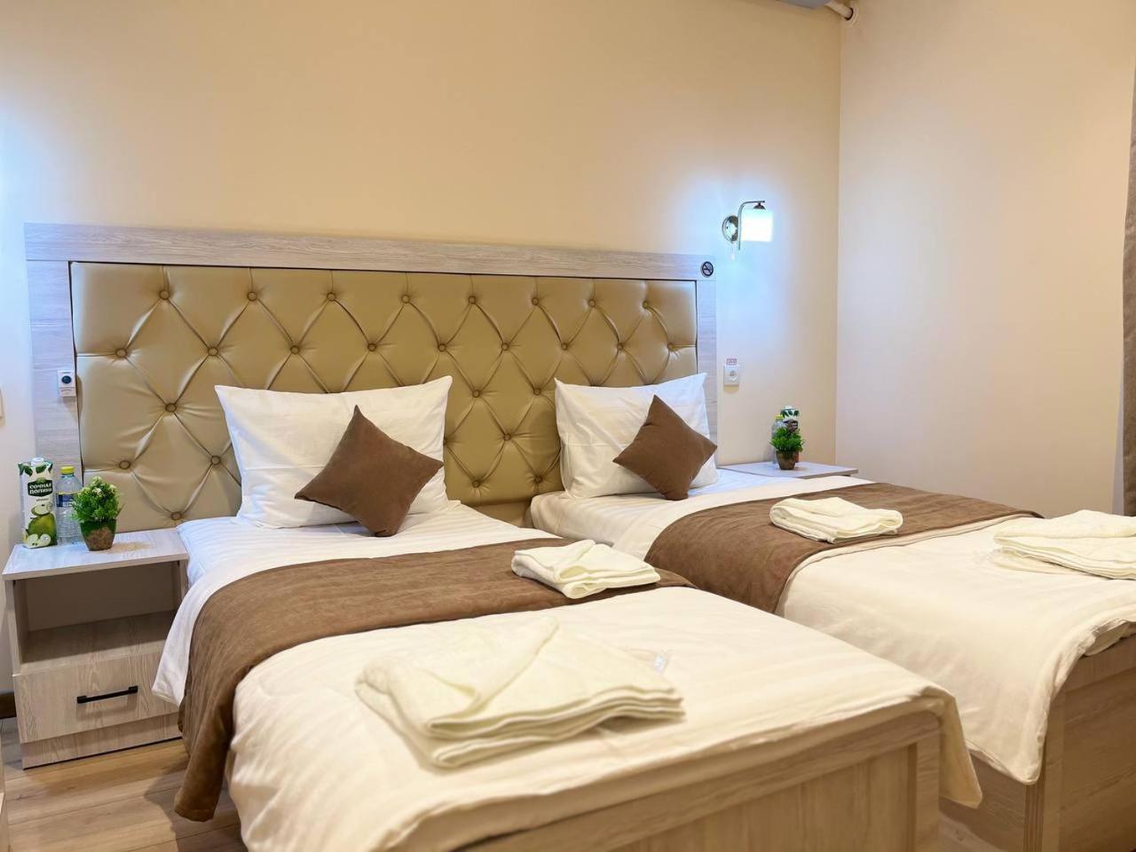 Aks Hotel Tasken Kültér fotó
