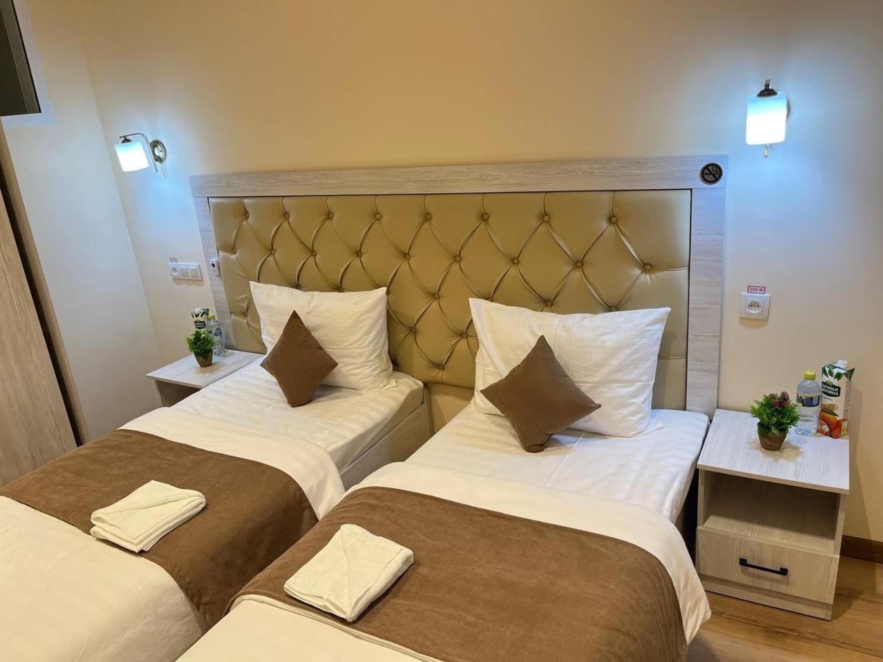 Aks Hotel Tasken Kültér fotó