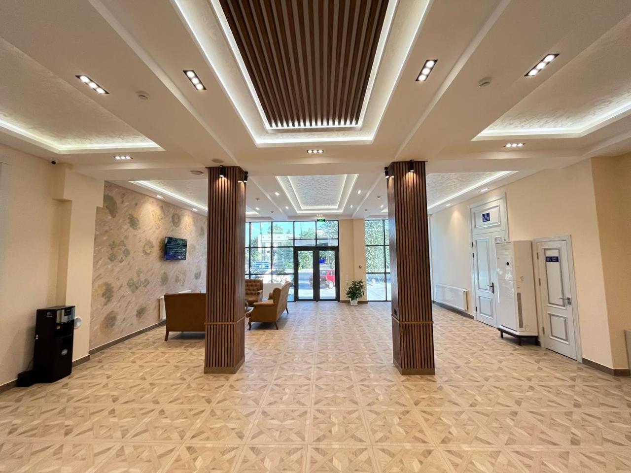 Aks Hotel Tasken Kültér fotó