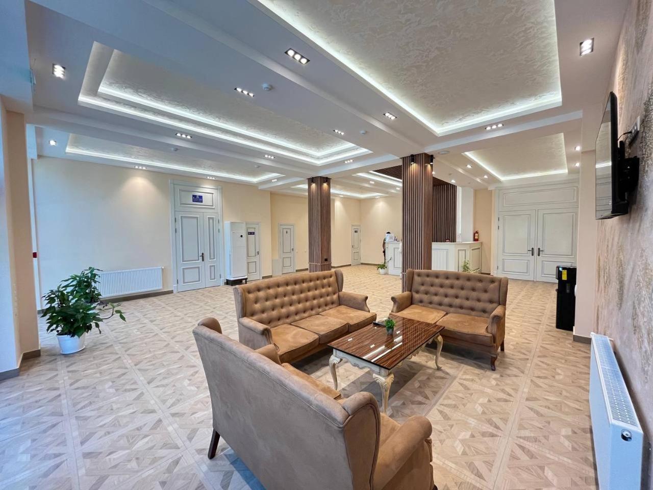 Aks Hotel Tasken Kültér fotó